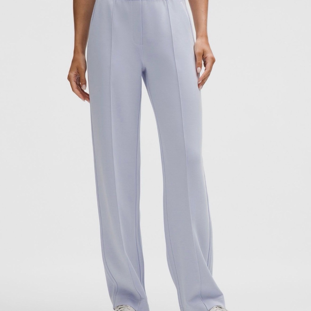 New lululemon athletica Softstreme Pintuck Mid-Rise Pants - Picture 2 of 3